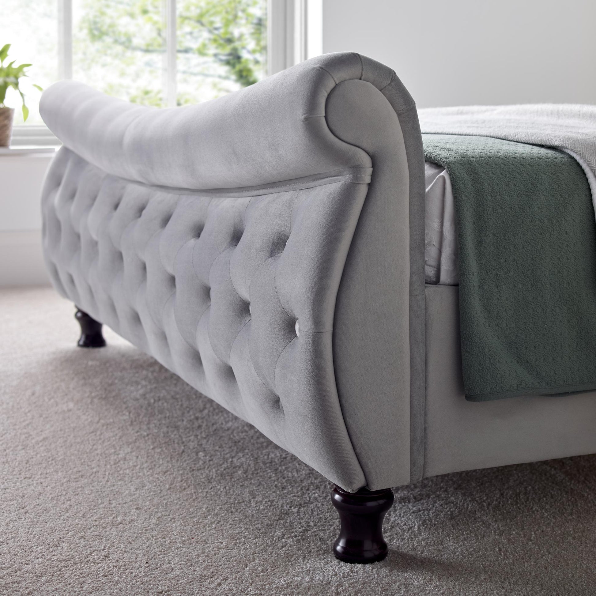 Oxford - Velvet Chesterfield - Sleigh Bed - Grey 