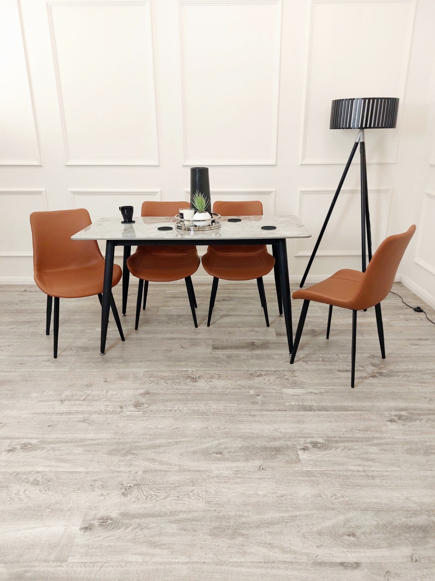 Titus - Dining Set Polar White with 4 Remus Chairs